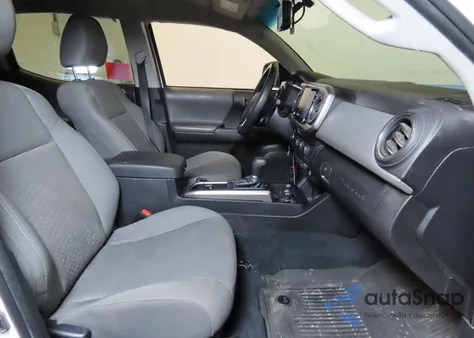 2023 Toyota Tacoma Double Cab z USA, uszkodzony, nr VIN 3TMAZ5CN1PM200889